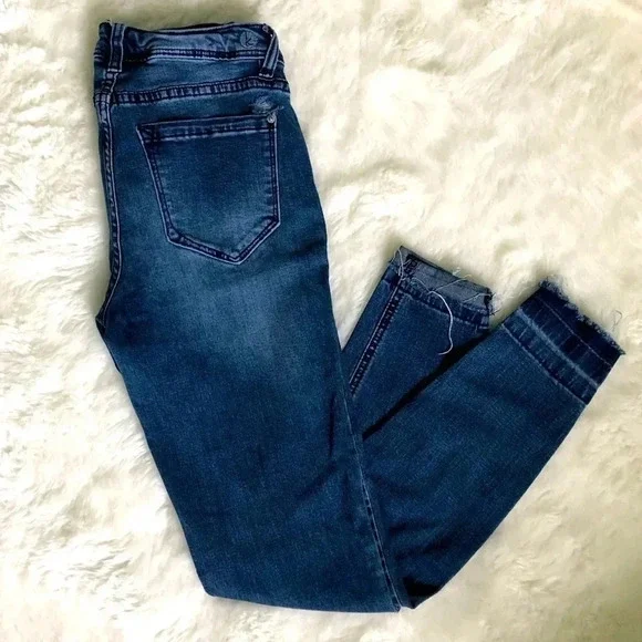 KENSIE JEANS | medium wash skinny jeans - Picture 1 of 6